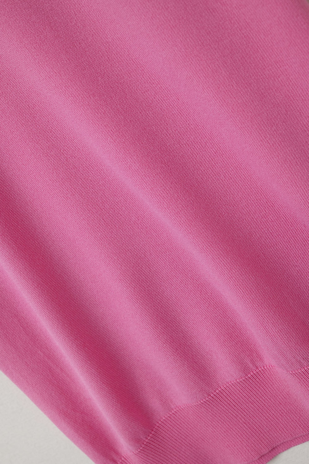 Camisola de gola alta Fucshia com mangas curtas ajustadas