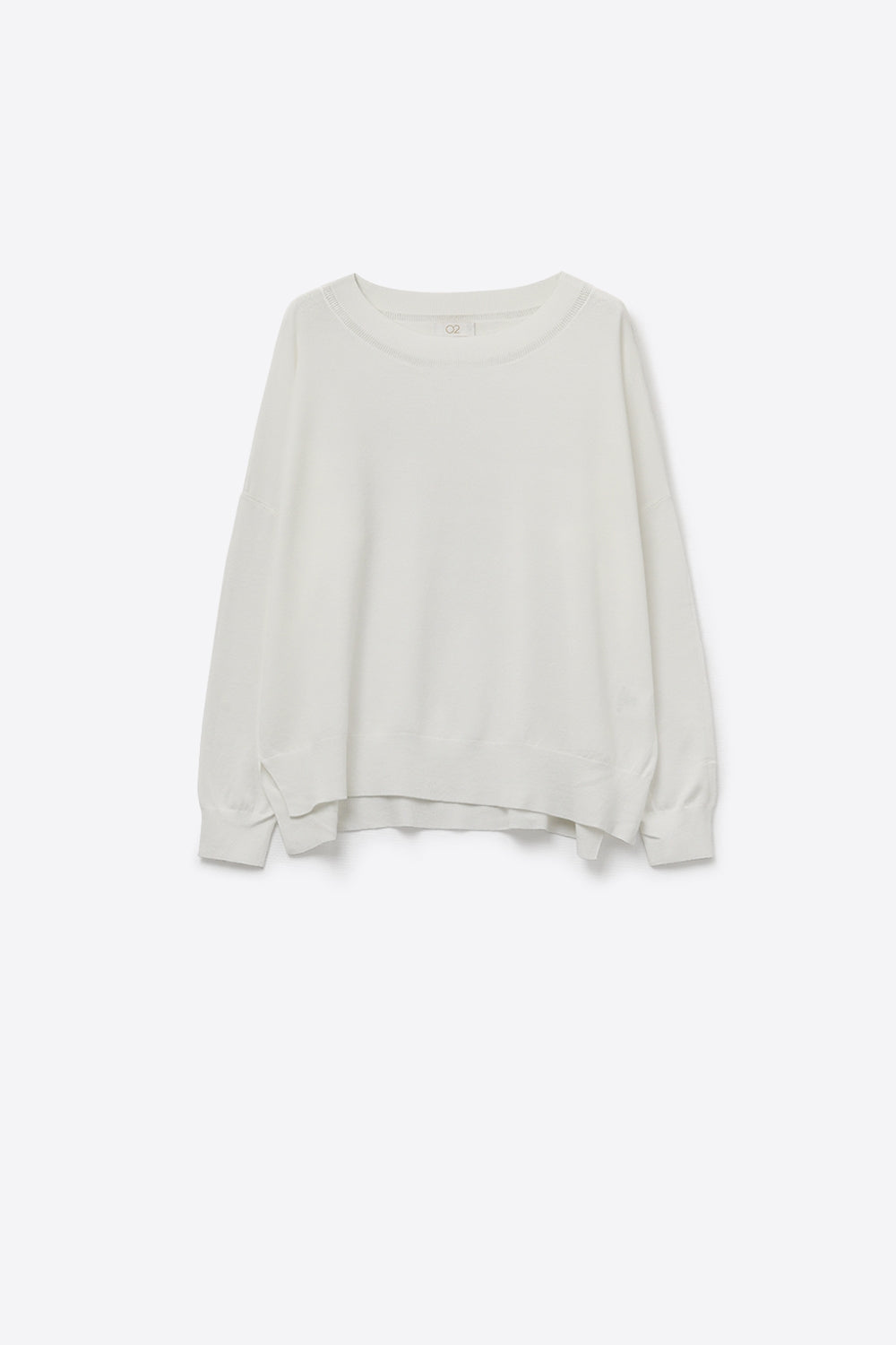 Q2 Camisola de malha branca com pormenor de gola em rede