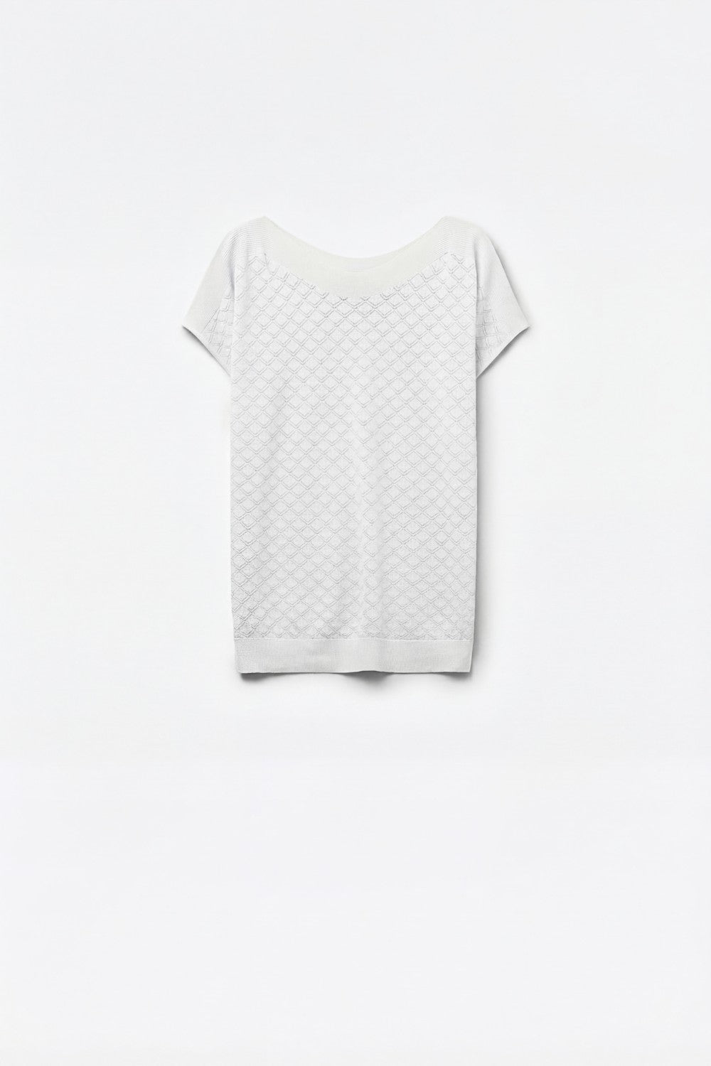 Q2 Camisola de malha branca texturada com padrão de diamantes
