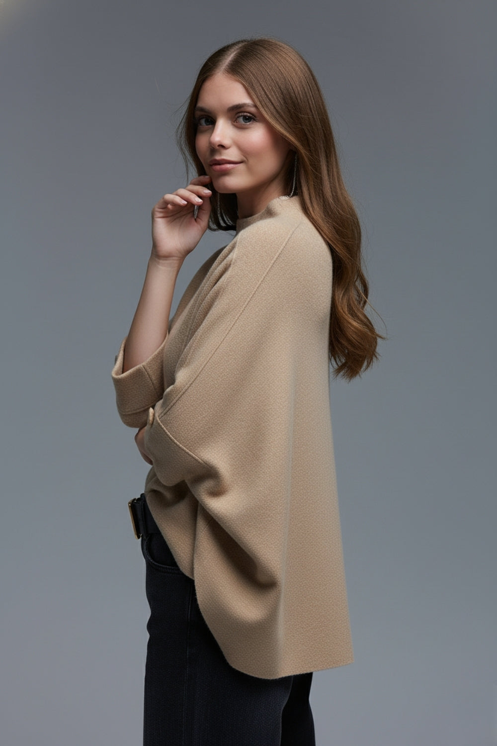 Camisola de malha camel com pormenores de bot›es