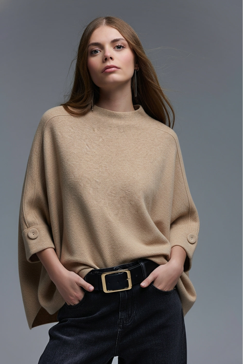 Camisola de malha camel com pormenores de bot›es