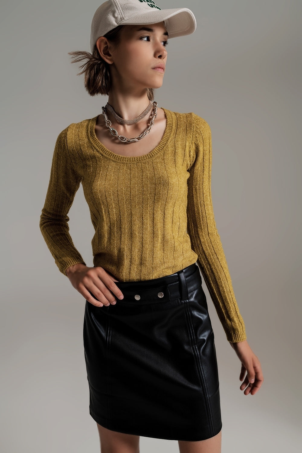 Q2 camisola de malha canelada verde com gola larga