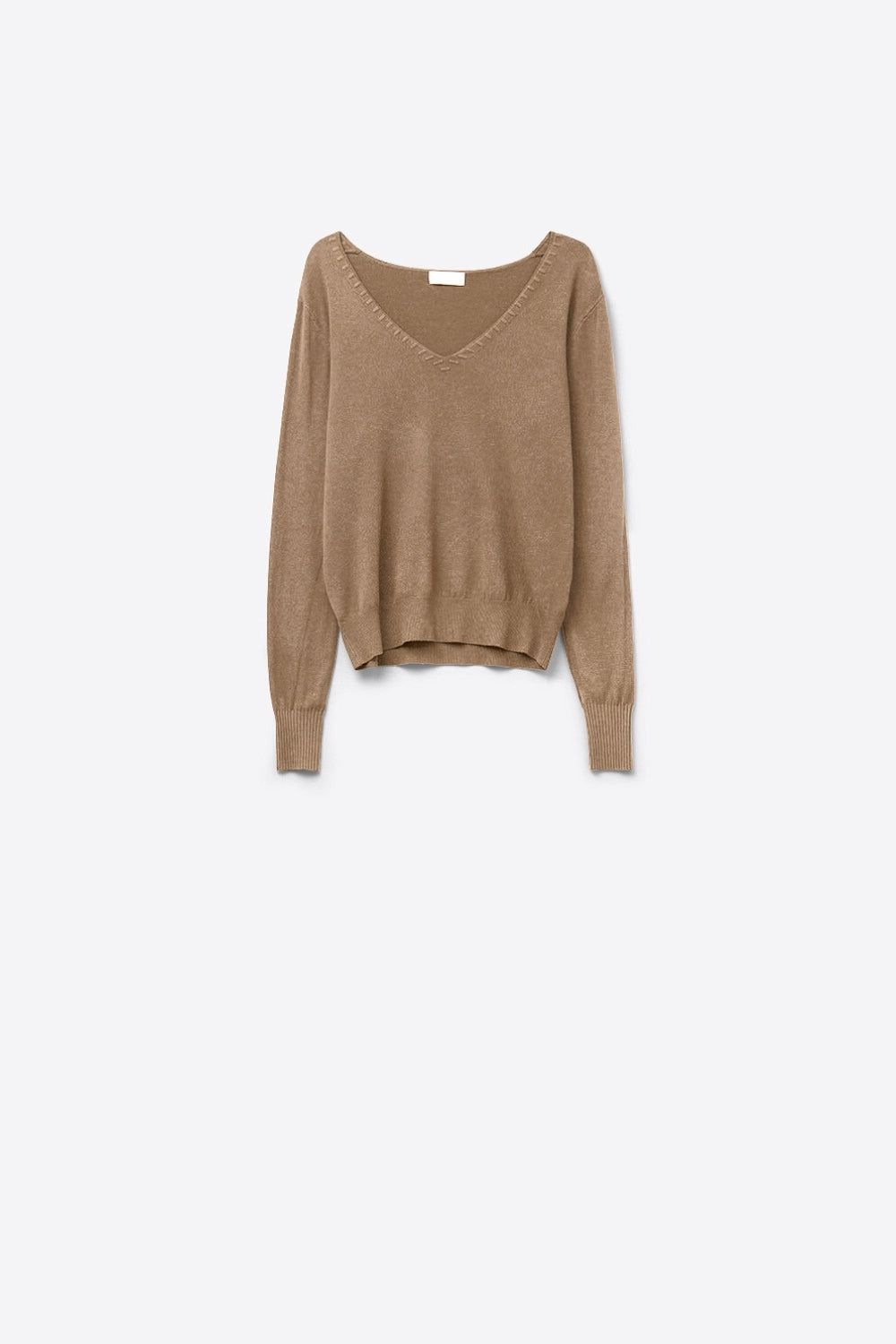 Q2 Camisola de malha fina com decote em V e pormenores decorativos no decote em cor camel