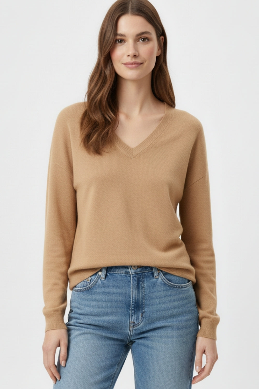 Camisola de malha fina com decote em V e textura linear subtil
