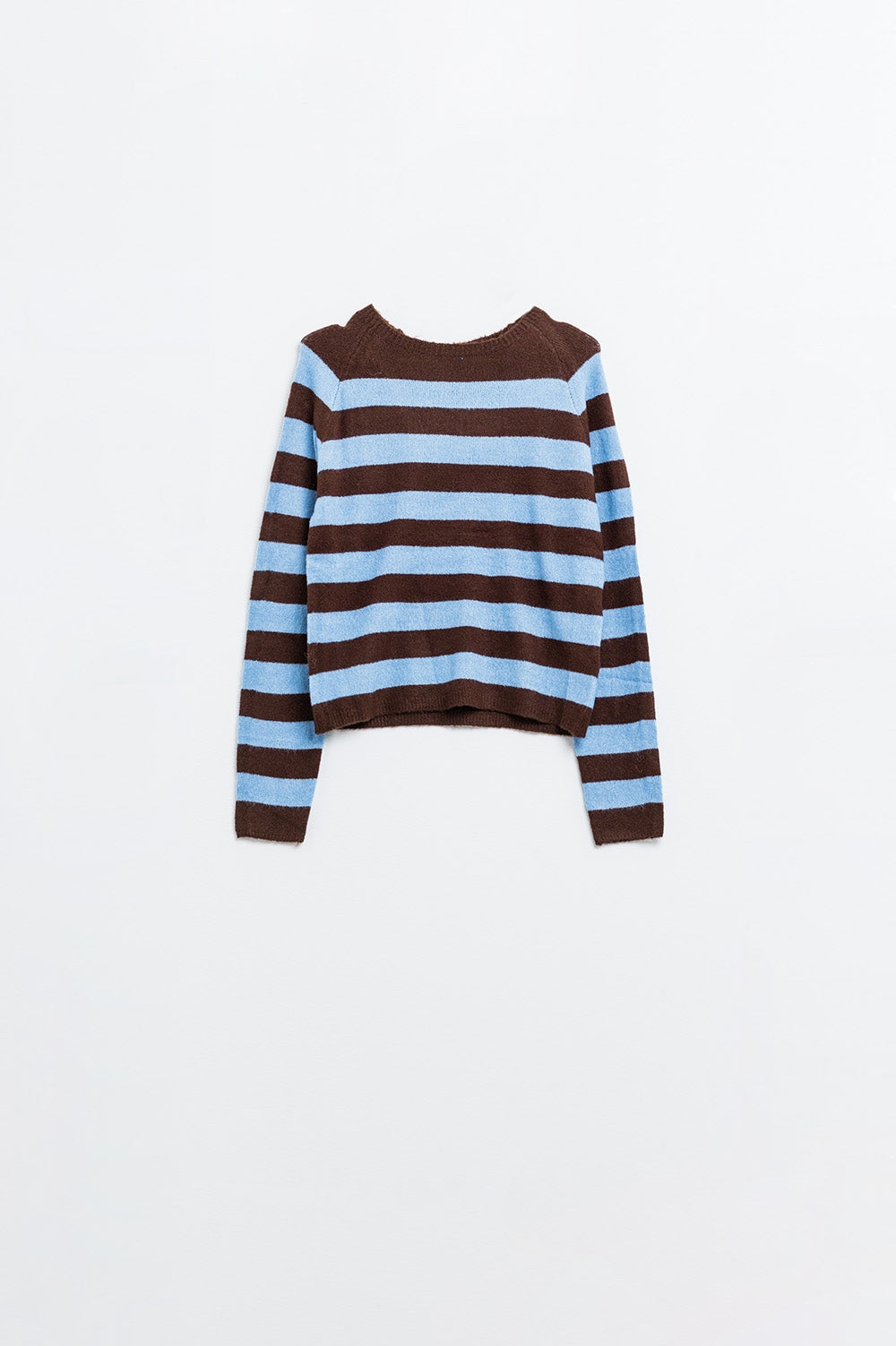 Q2 Camisola de malha fina em castanho com riscas azuis