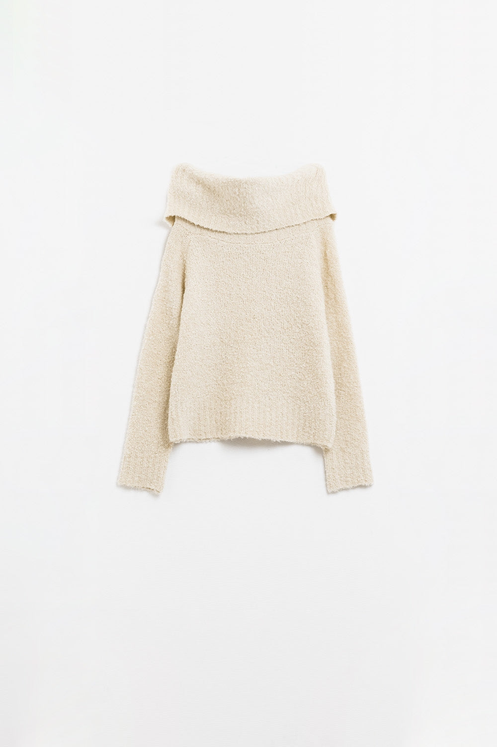 Q2 camisola de malha fofa com gola redonda em creme