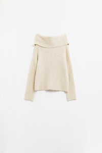 Q2 camisola de malha fofa com gola redonda em creme