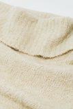 camisola de malha fofa com gola redonda em creme