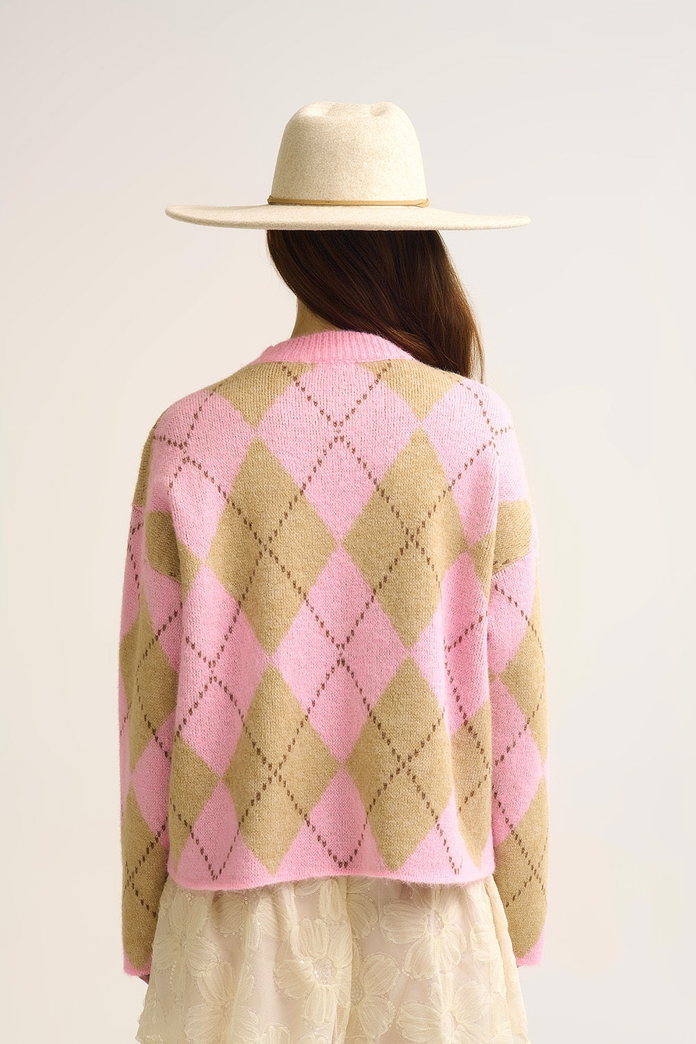 Camisola de malha losangos cor-de-rosa em verde suave com contraste