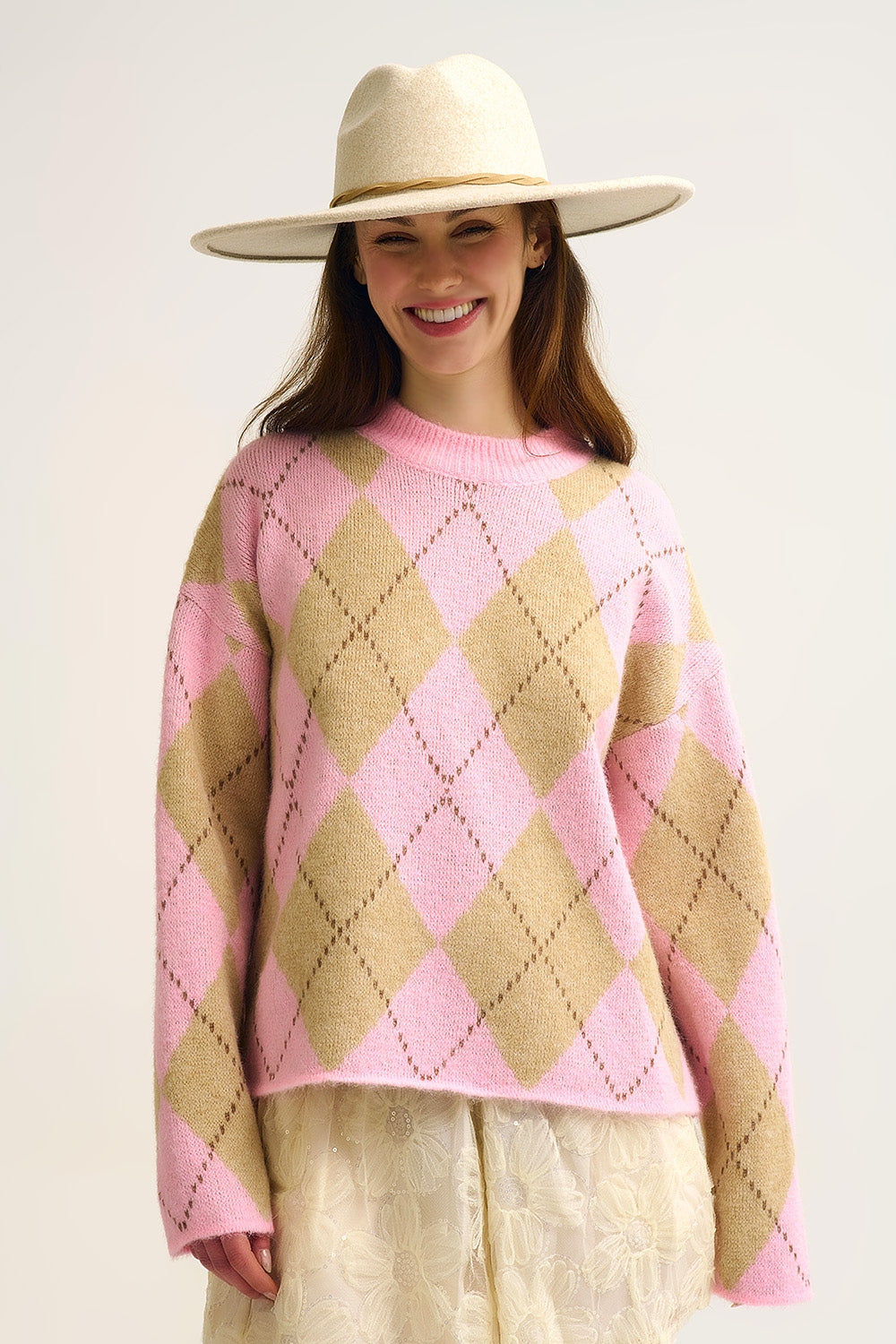 Camisola de malha losangos cor-de-rosa em verde suave com contraste