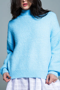 Camisola de malha macia azul clara