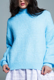 Camisola de malha macia azul clara