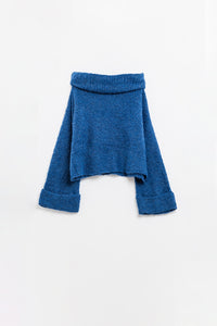 camisola de malha macia de gola alta em azul