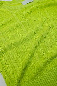 Camisola de malha verde de mangas 3/4 com pormenores de riscas em ziguezague