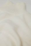camisola de malha volumosa em cru com gola alta