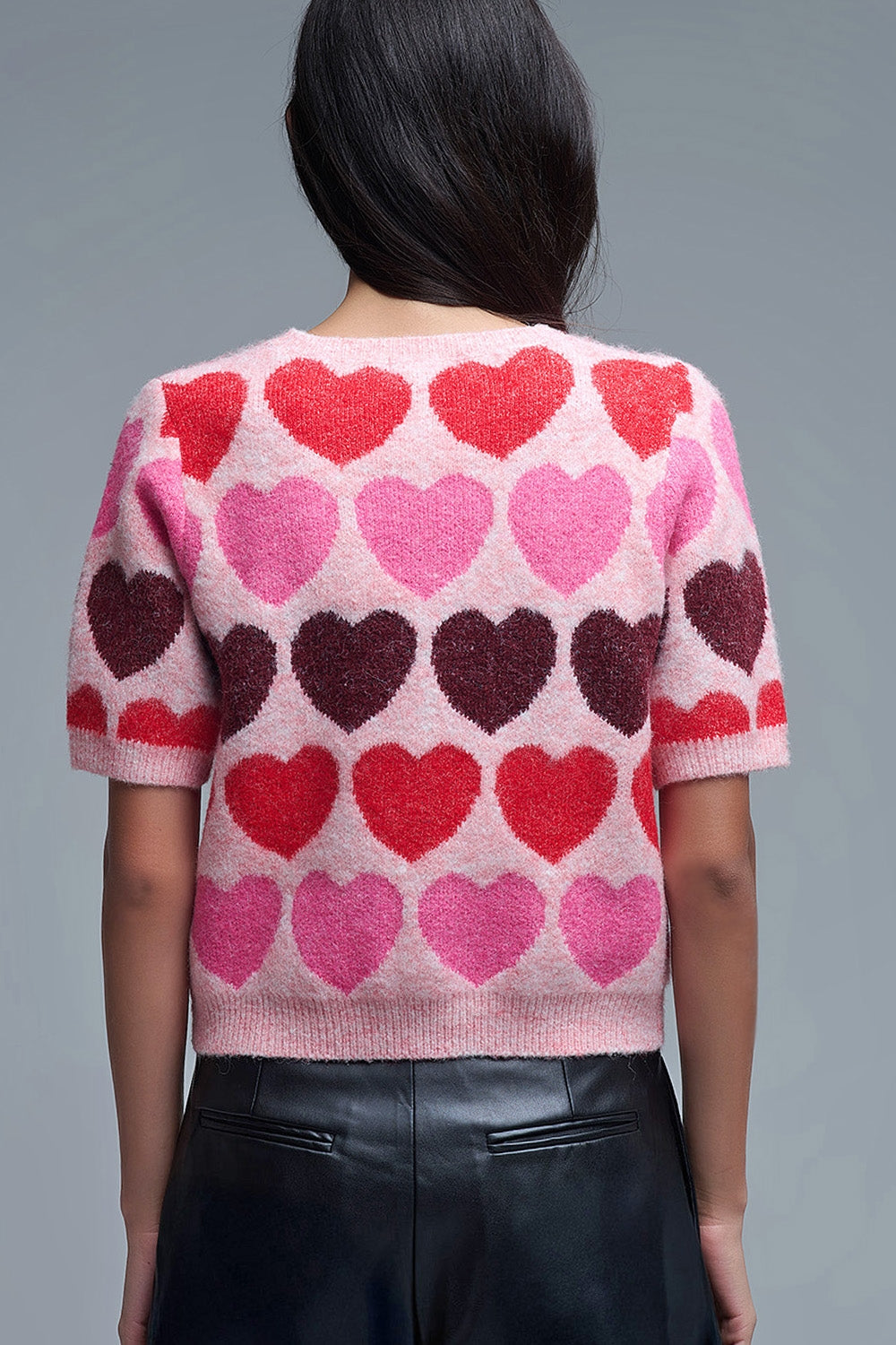 Camisola de manga curta com coração estampado cor-de-rosa
