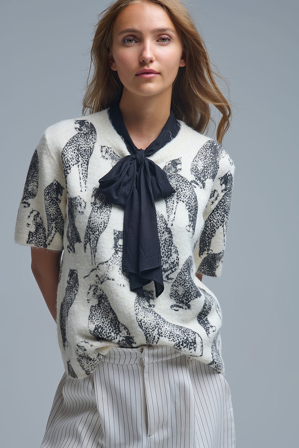 Q2 Camisola de manga curta com estampado animal Chic Cream