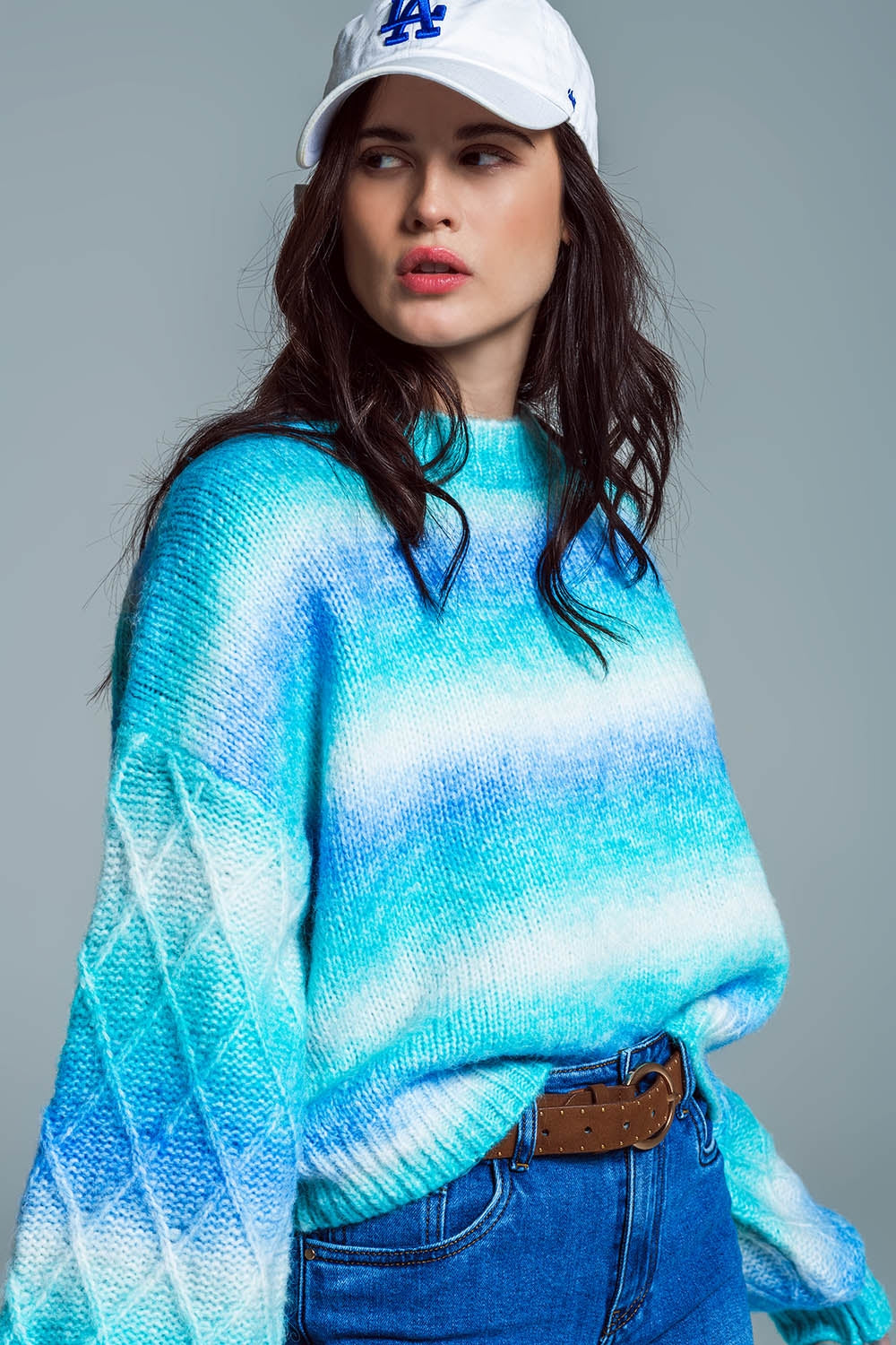 Q2 Camisola descontraída com estampado Ombre em tons de azul e estampado Argyle nas mangas