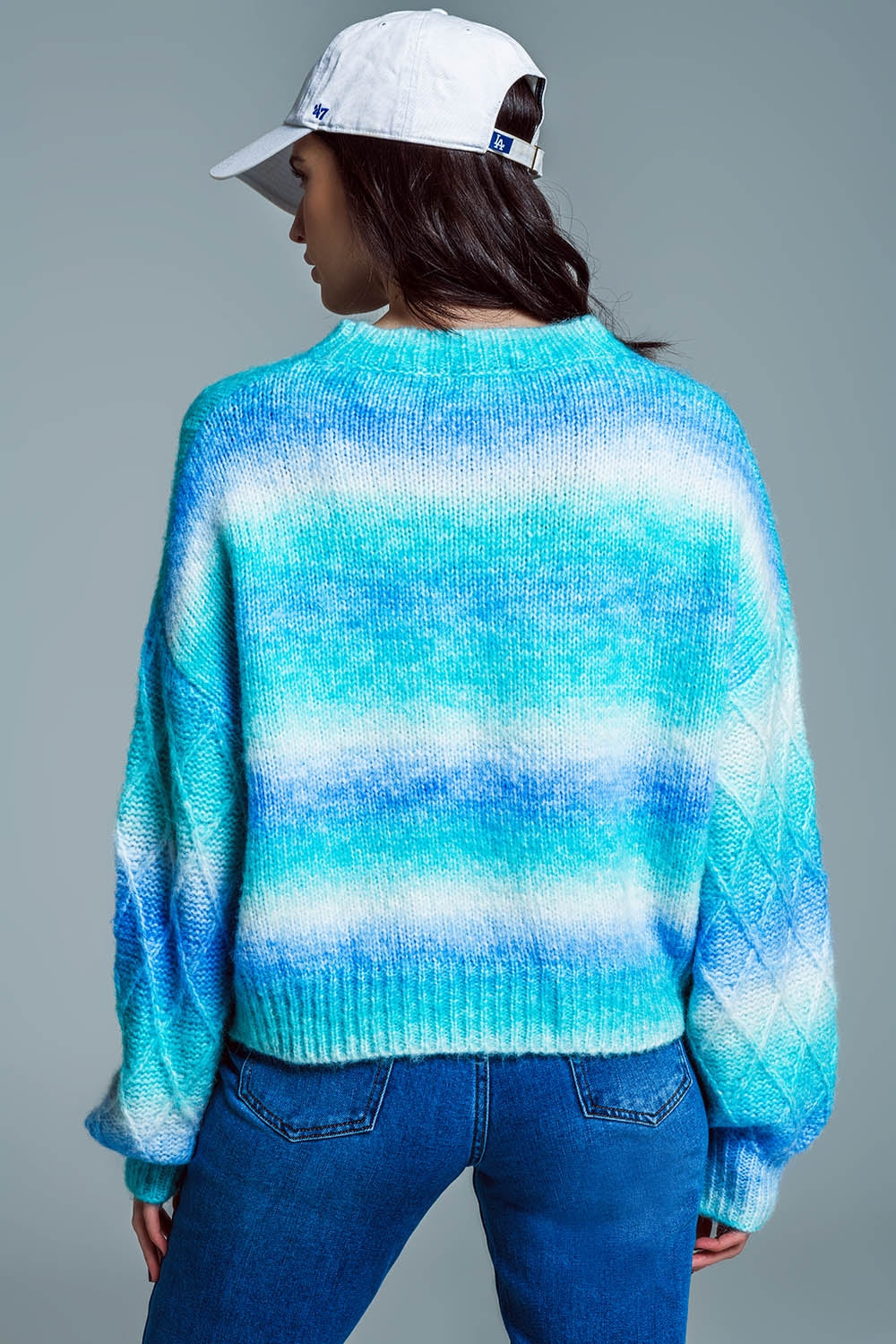 Camisola descontraída com estampado Ombre em tons de azul e estampado Argyle nas mangas