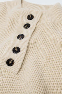 Camisola descontraída com meio botão em creme