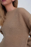Camisola do canal em bege claro