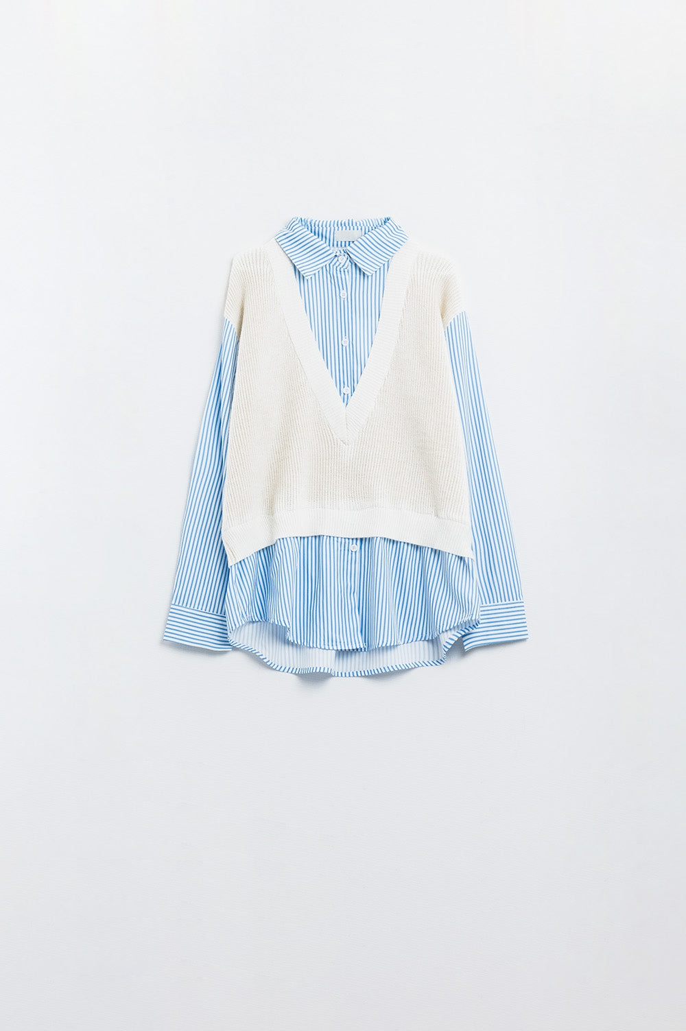 Q2 camisola e camisola às riscas azuis numa só peça