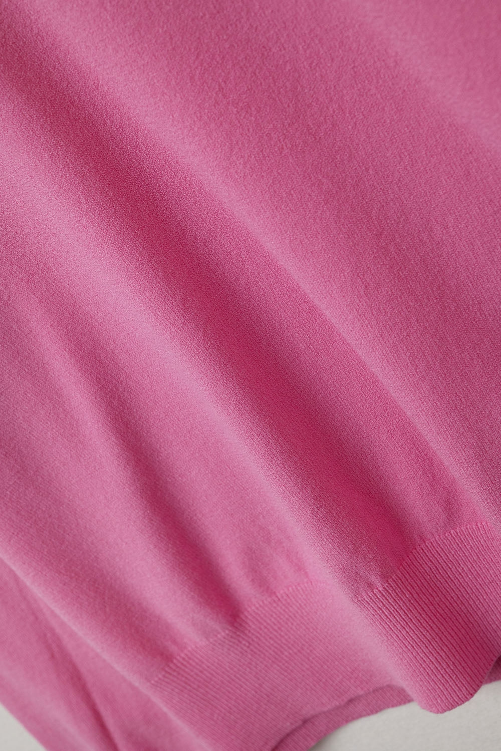 Camisola fuschia com decote em V
