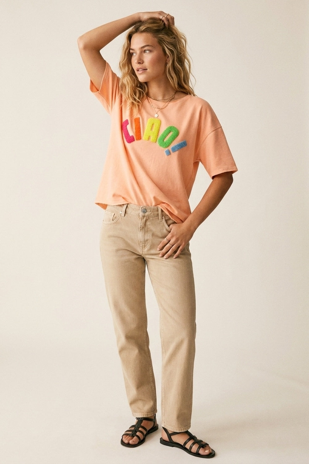 Camisola Gráfica com Caimento Solto Laranja com Texto Colorido