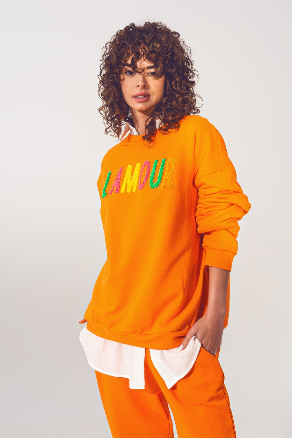 Q2 Camisola L'amour Text Sweater em Laranja