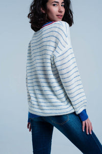 Camisola listrada azul com decote em bico
