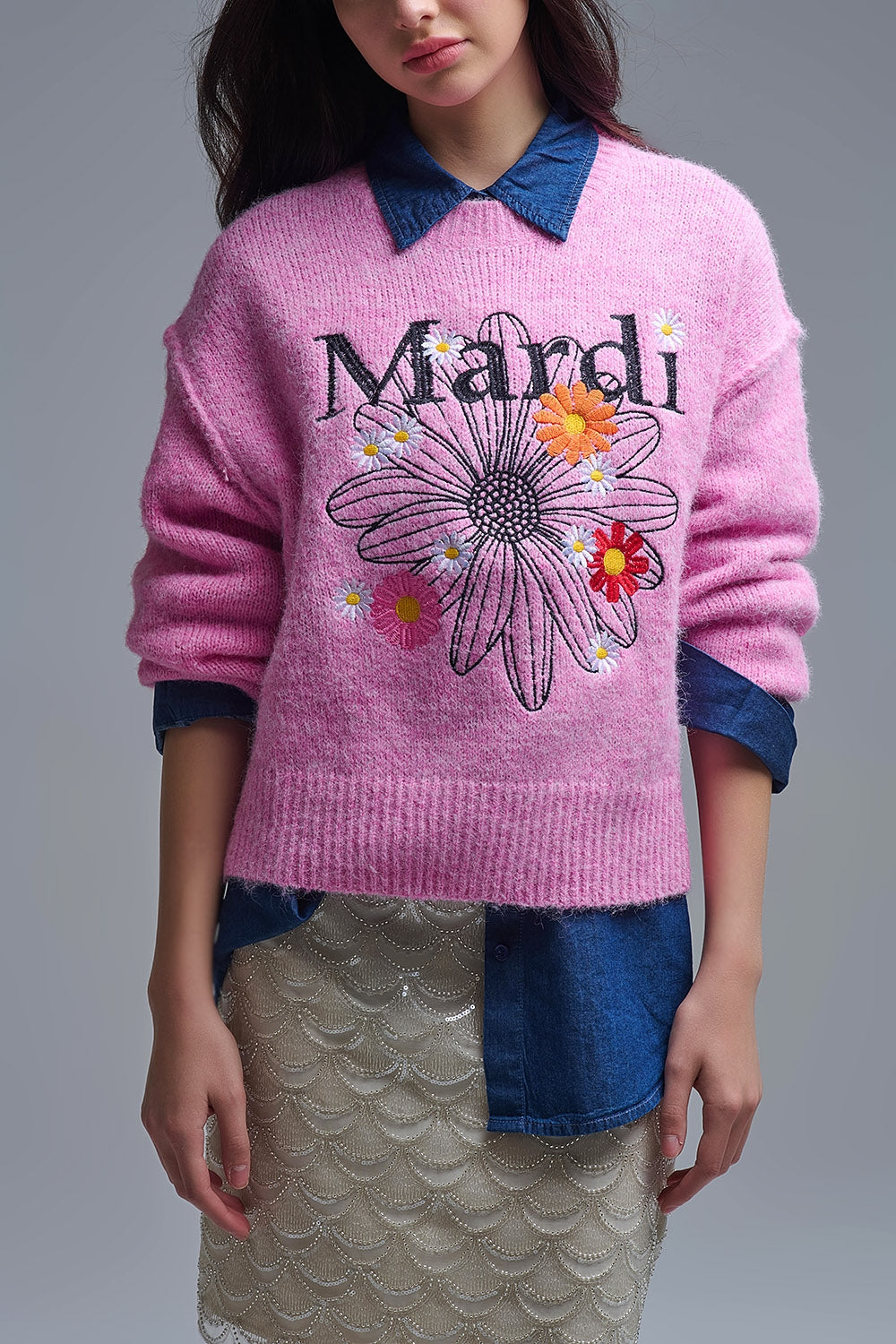Q2 Camisola Mardi bordada a rosa com flores