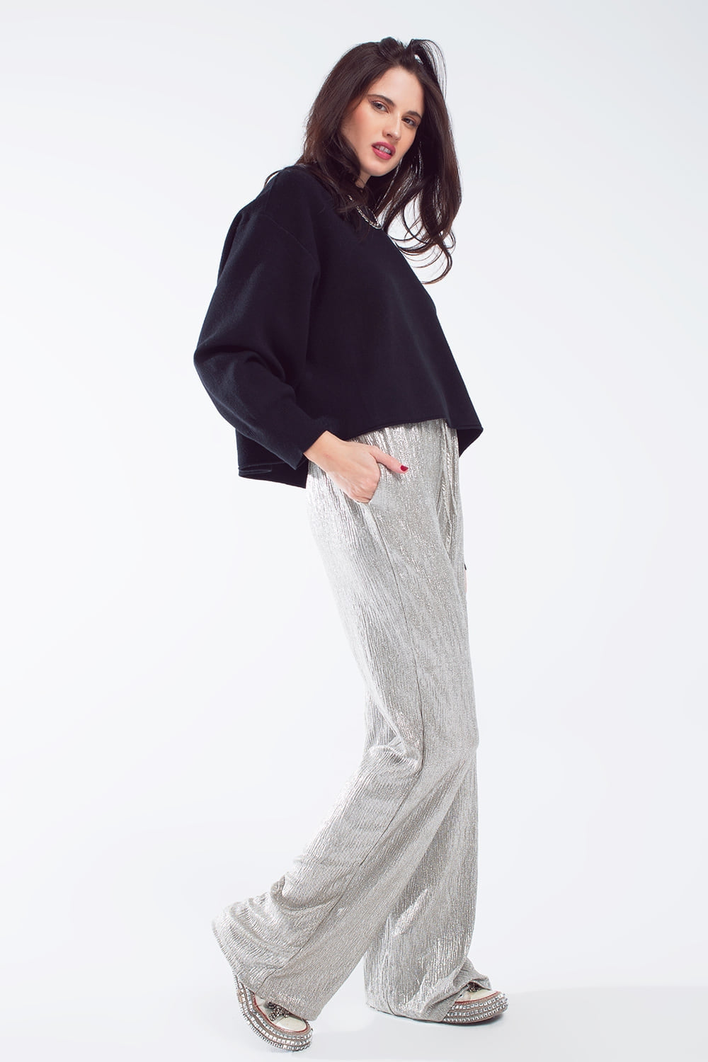 Camisola oversized com gola de barco em preto