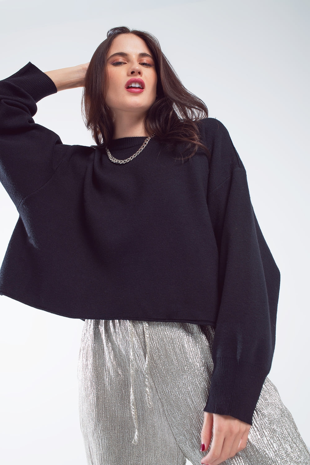 Camisola oversized com gola de barco em preto