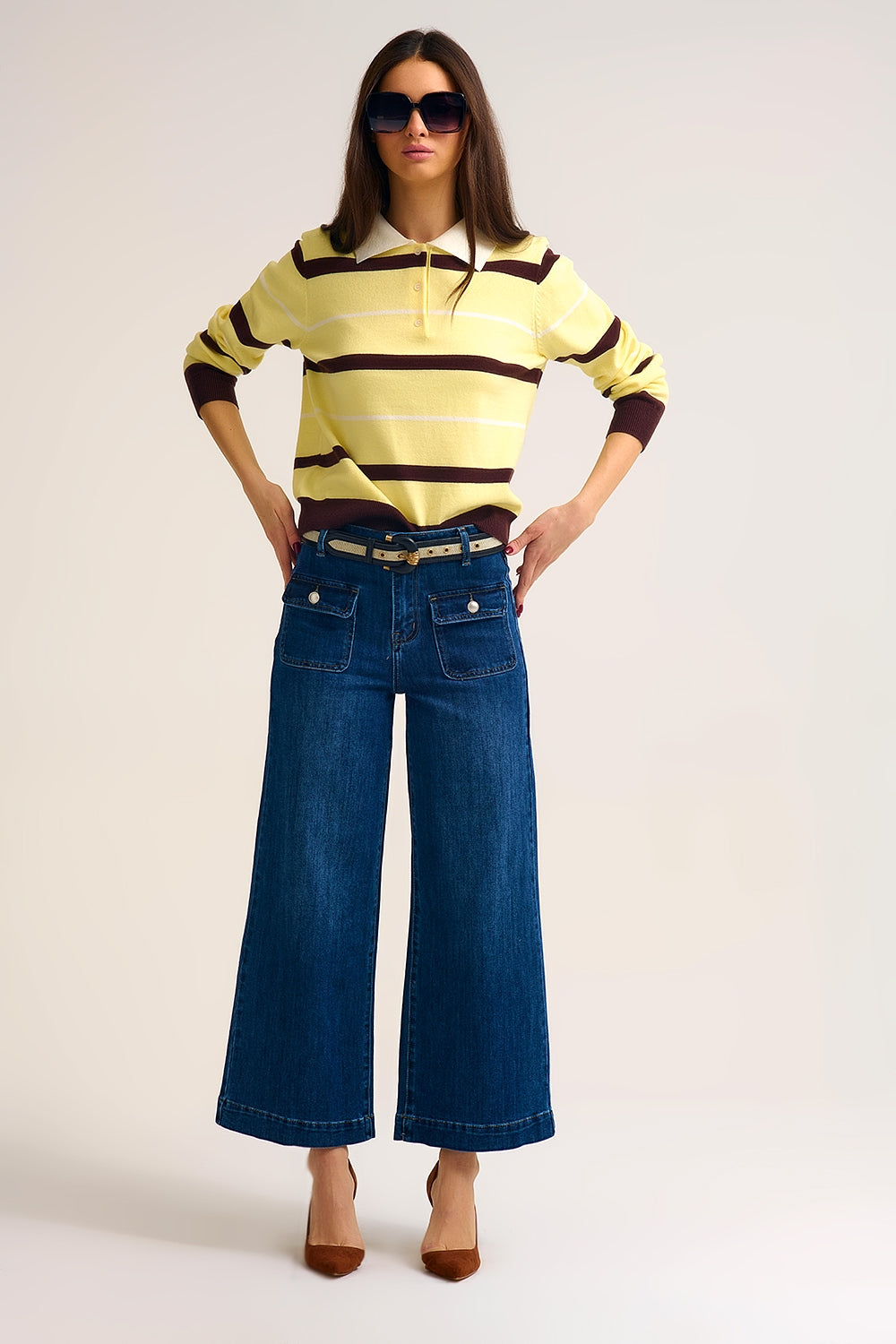 Camisola pólo de malha às riscas em amarelo com gola branca