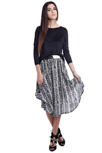 Camisola preta com detalhe de chiffon nas costas