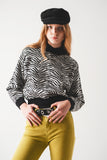 Q2 Camisola preta com estampa de zebra