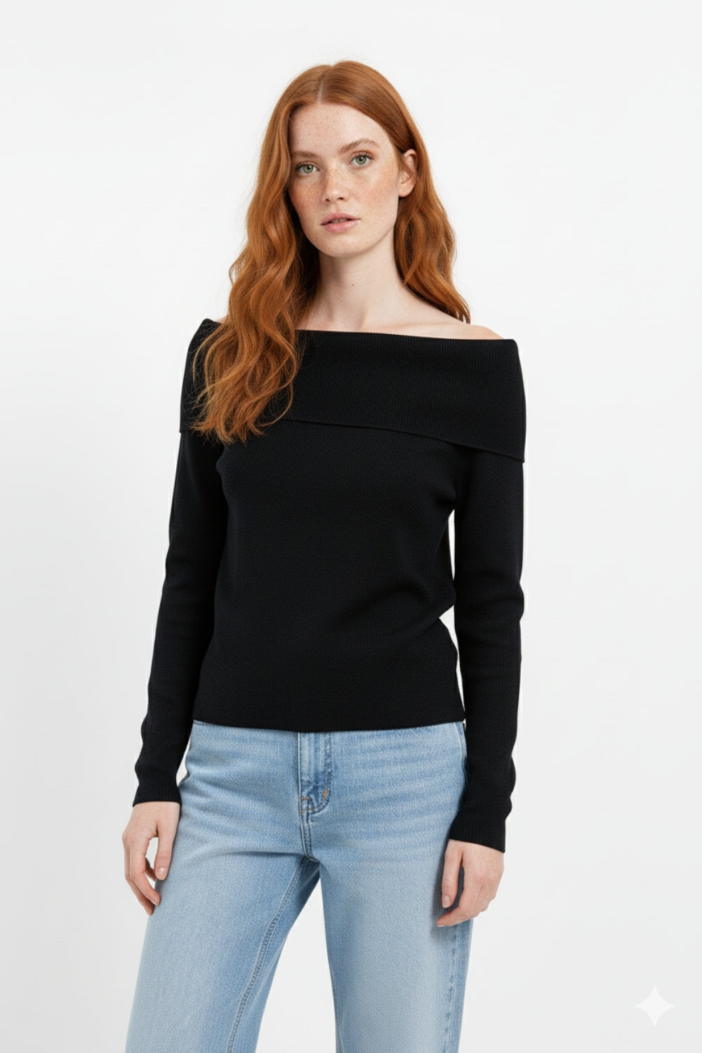 camisola preta de malha fina com gola redonda larga