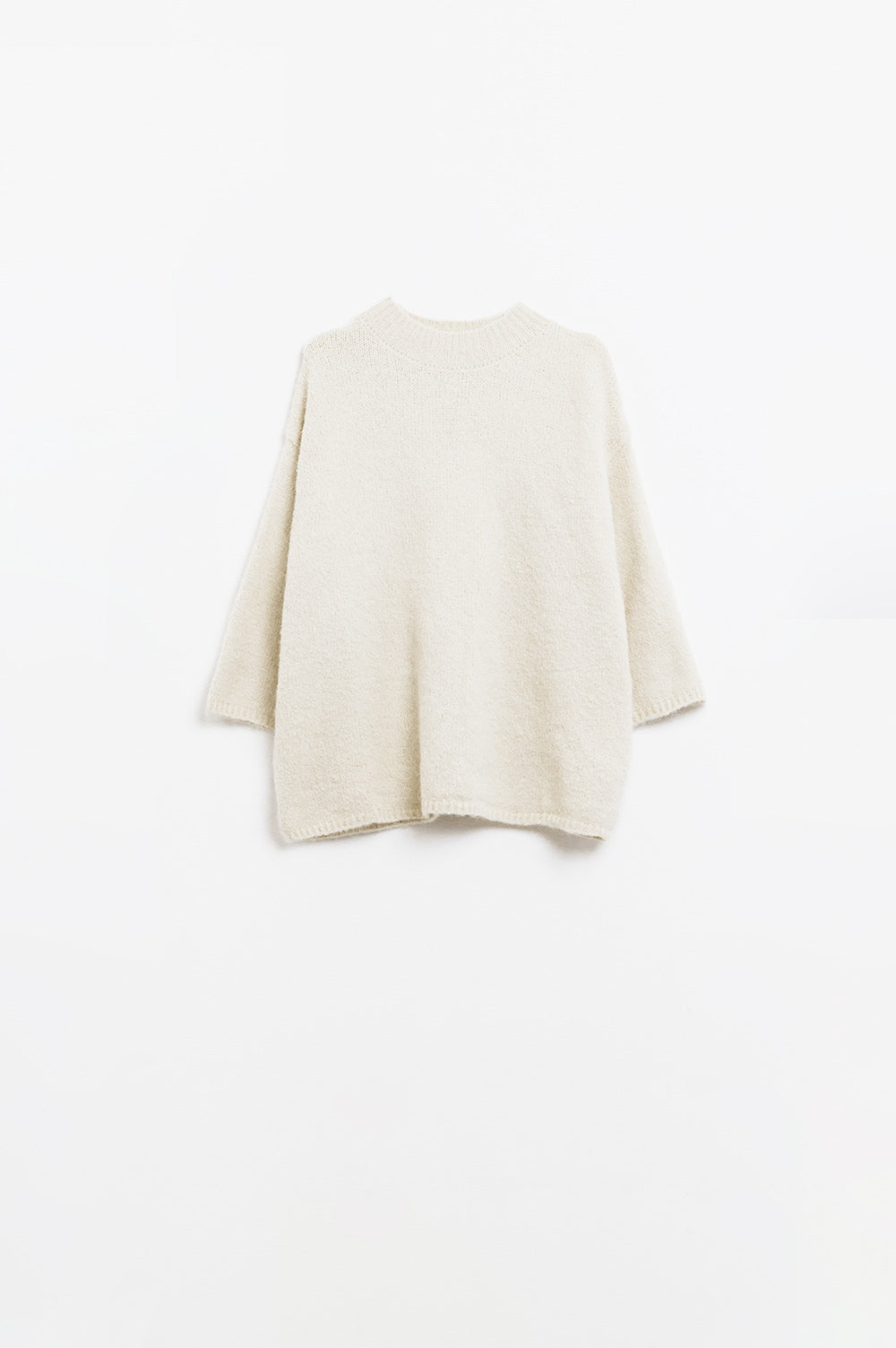 Camisola Relaxed com manga 3/4 e gola redonda em creme
