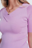 Camisola rosa com decote em V