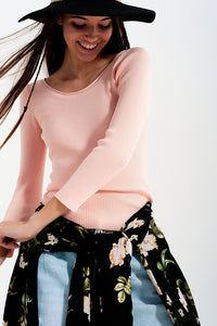 Camisola rosa com decote largo