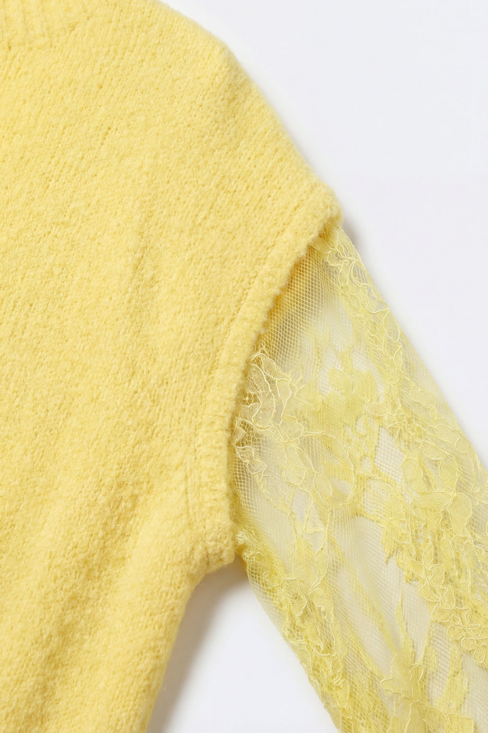 Camisola sem mangas em malha macia com forro em renda de cor amarela
