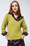 Q2 Camisola verde suave com decote em V
