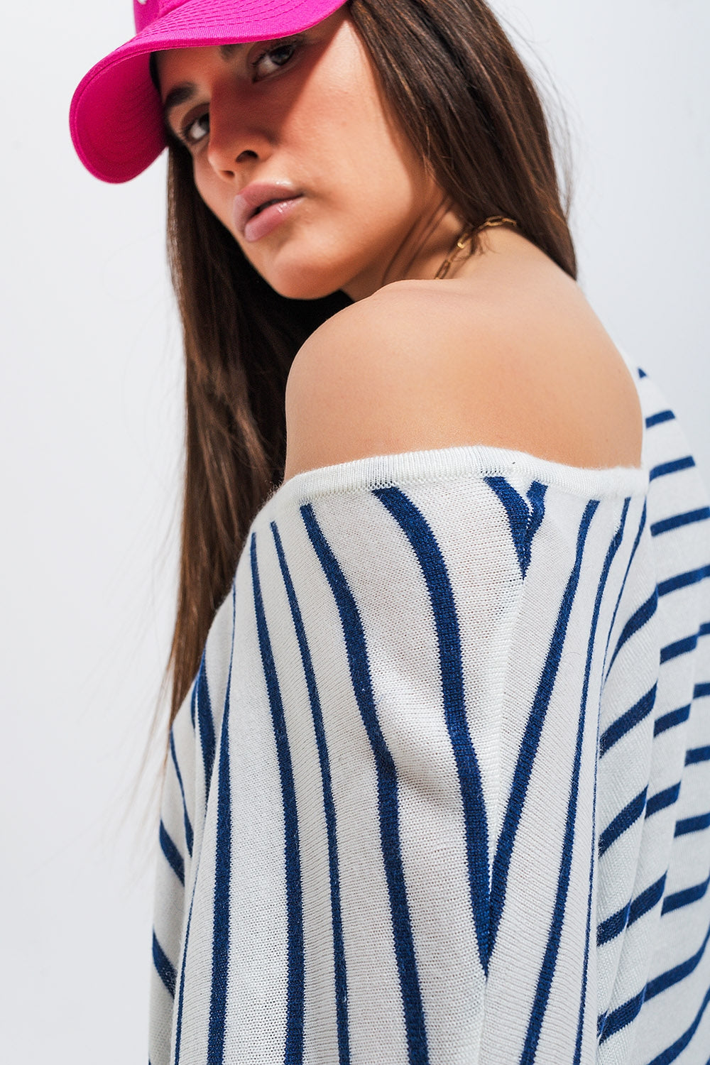 Cardigã com botões listrados na cor creme