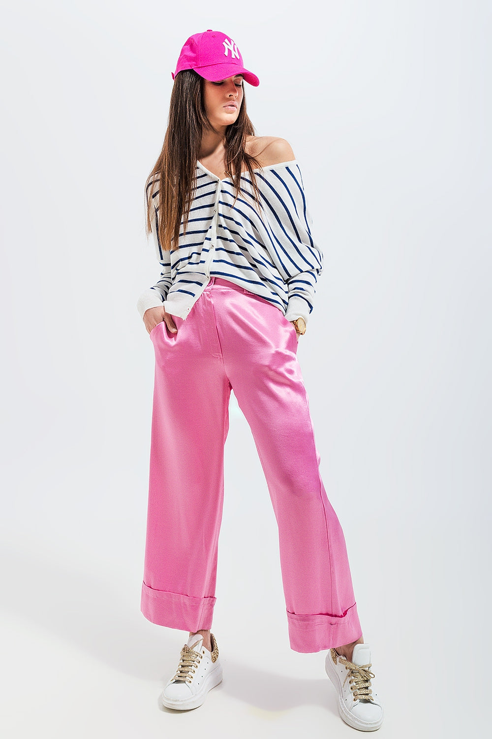 Cardigã com botões listrados na cor creme