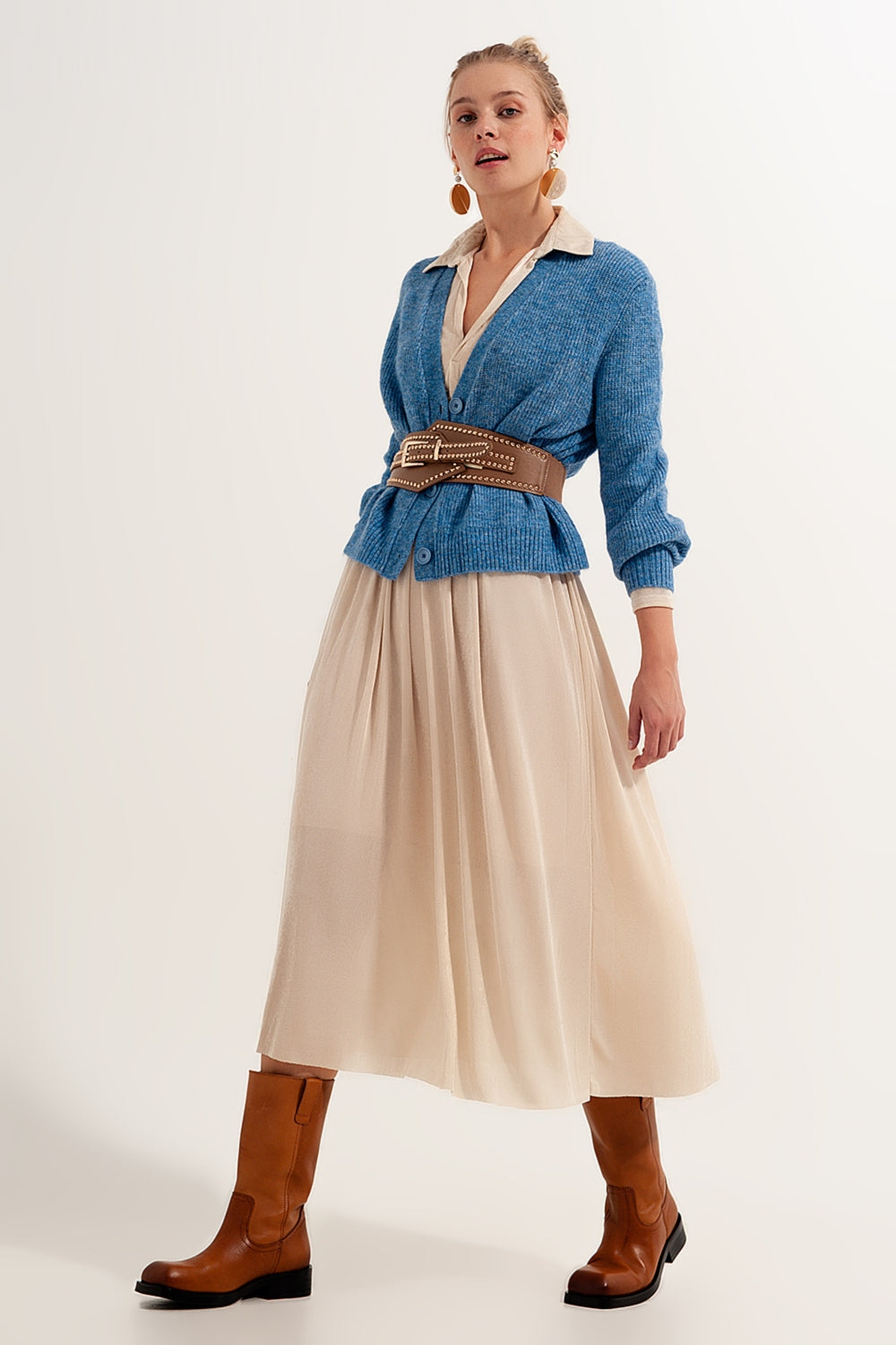 Cardigan azul com botões