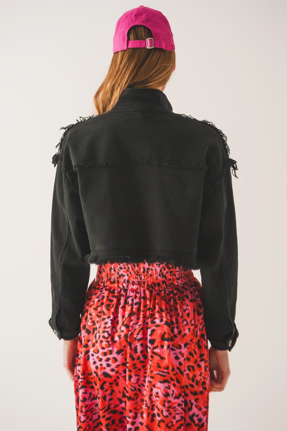 Casaco de ganga curto em preto