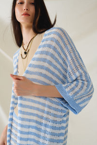 Casaco de malha azul estilo Boho com riscas de malha Pointelle e pormenores de franjas