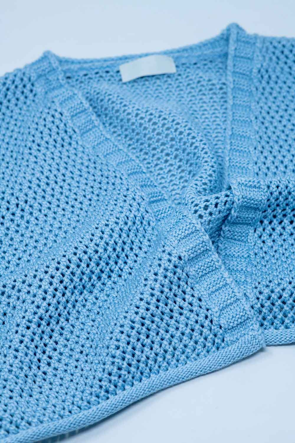 Casaco de malha básico em azul bebé