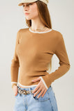 Q2 Casual camelo Rib Swearer com detalhe de acabamento branco