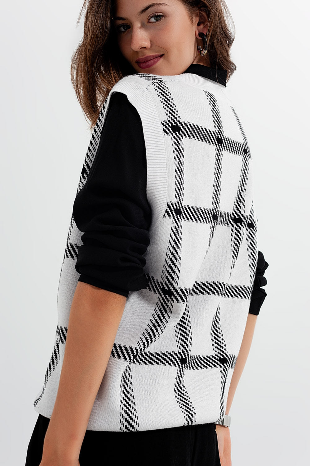 Colete tricotado com grande traçado